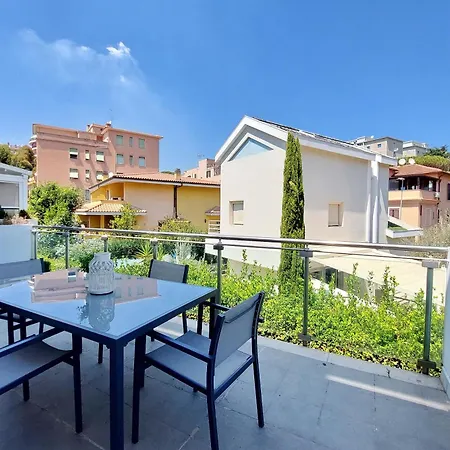 Apartment Terrace 2 *