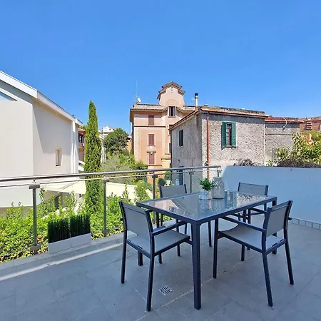 Terrace 2 Apartment *